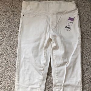 White Agnes and Dora jeggings